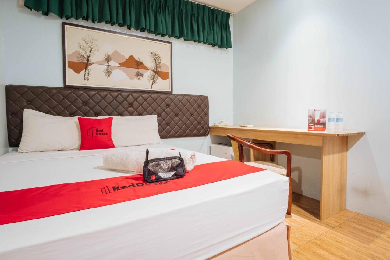 Reddoorz Plus Near Cebu Capitol Dış mekan fotoğraf