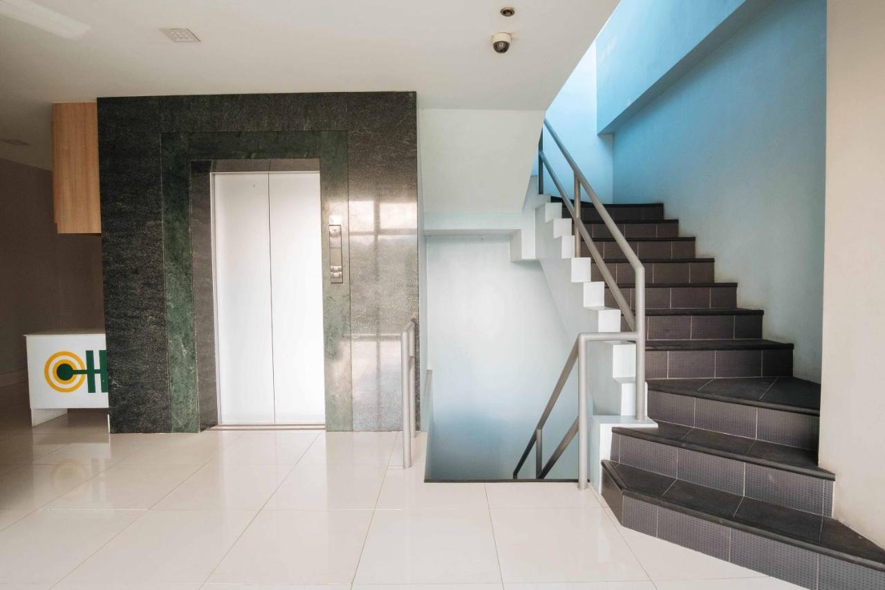 Reddoorz Plus Near Cebu Capitol Dış mekan fotoğraf